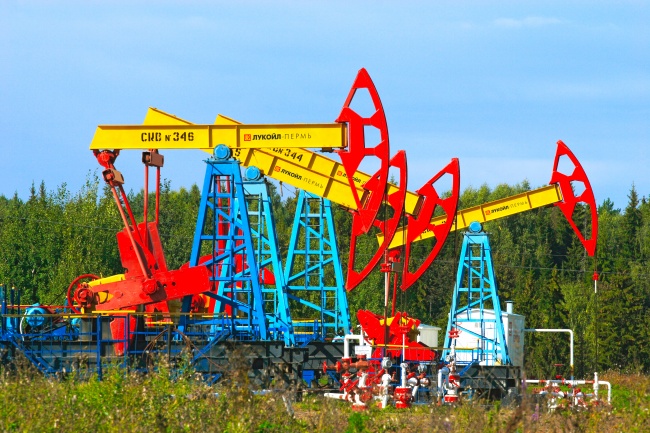 Продажа в России нефти сырой, товарной.