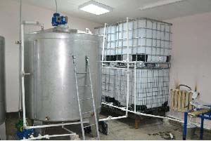 Кликните для увеличения изображения ПРОДАМ ГОТОВЫЙ БИЗНЕС ПО ПРОИЗВОДСТВУ ТОСОЛА И АВТОШАМПУНЕЙ